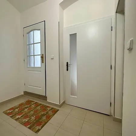 Apartman Tuan Long *